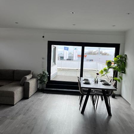 Messewohnung/Ferienwohnung Kolín nad Rýnem Exteriér fotografie